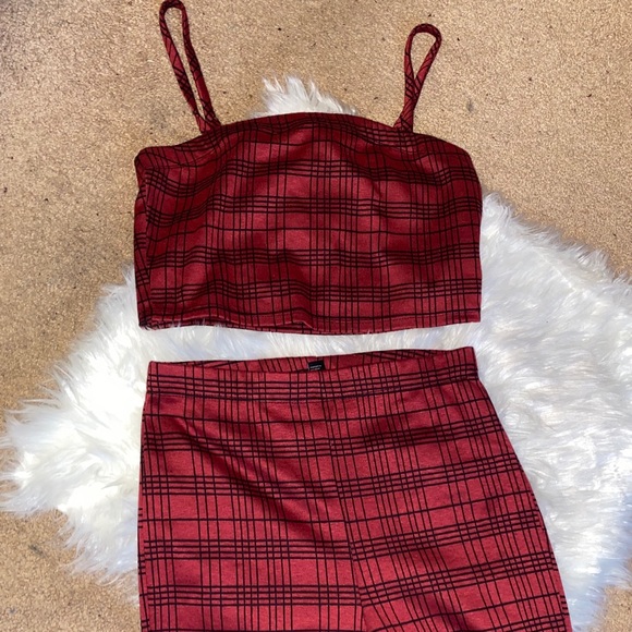 Forever 21 two-piece set - Picture 2 of 2